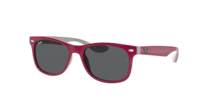 Ray-Ban RJ9052S JUNIOR NEW WAYFARER, colore 177/87 rosso fuxia su grigio