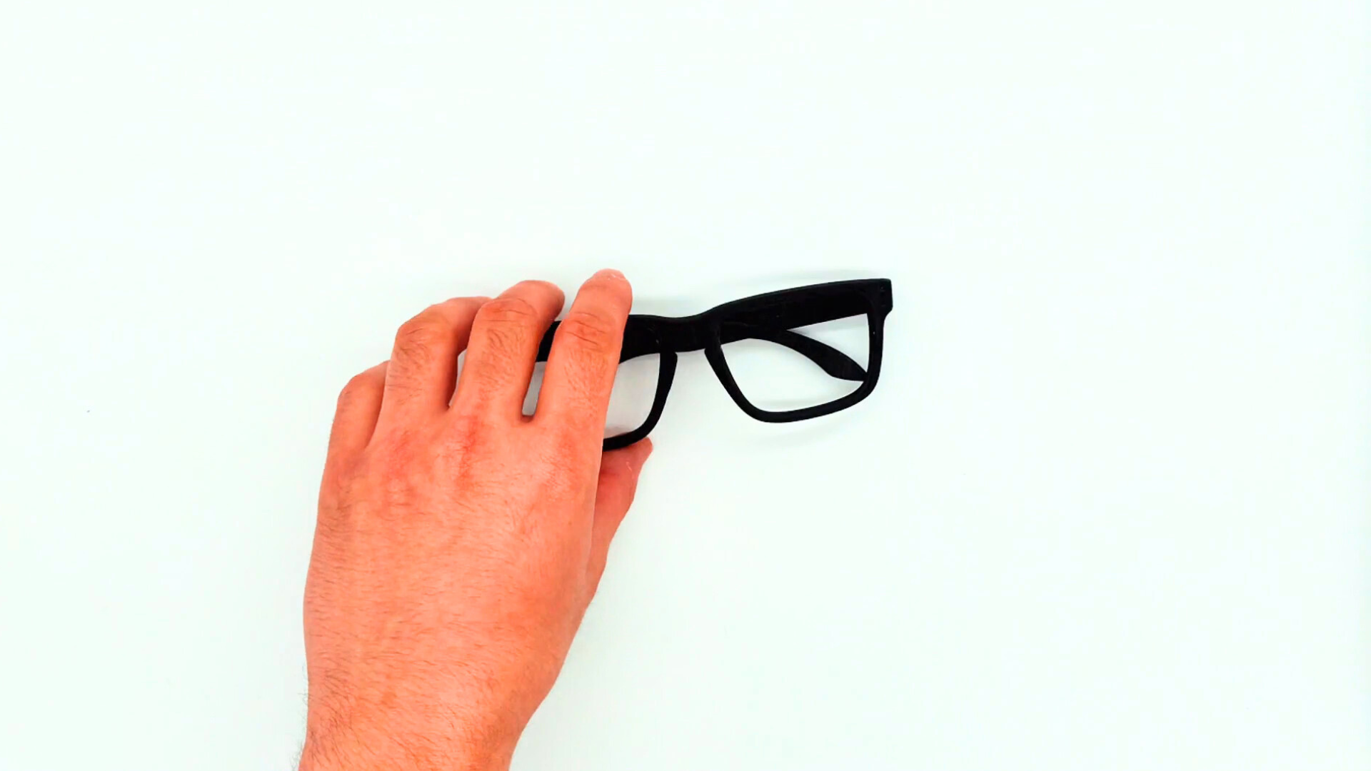 Spazio di lavoro ben illuminato per installare le aste degli occhiali Oakley OO9102